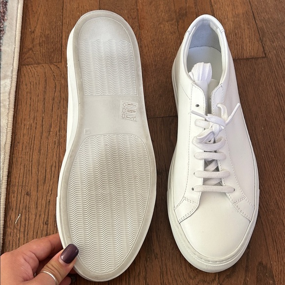 Common Projects Classic White Sneakers - Picture 3 of 7